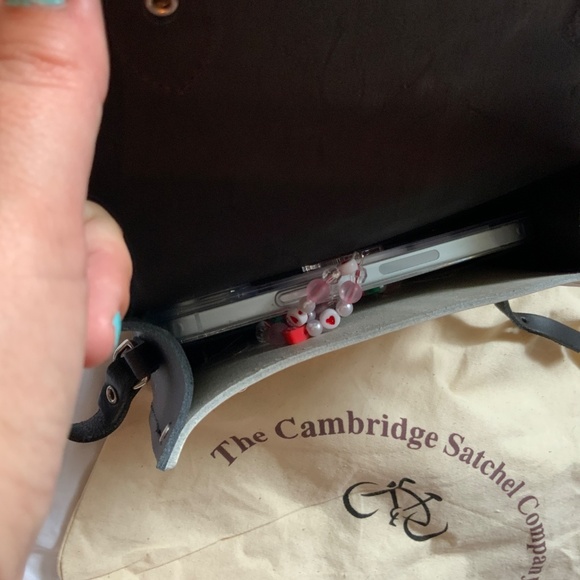 Small 7x5 Cambridge Satchel Company Crossbody - Picture 3 of 3